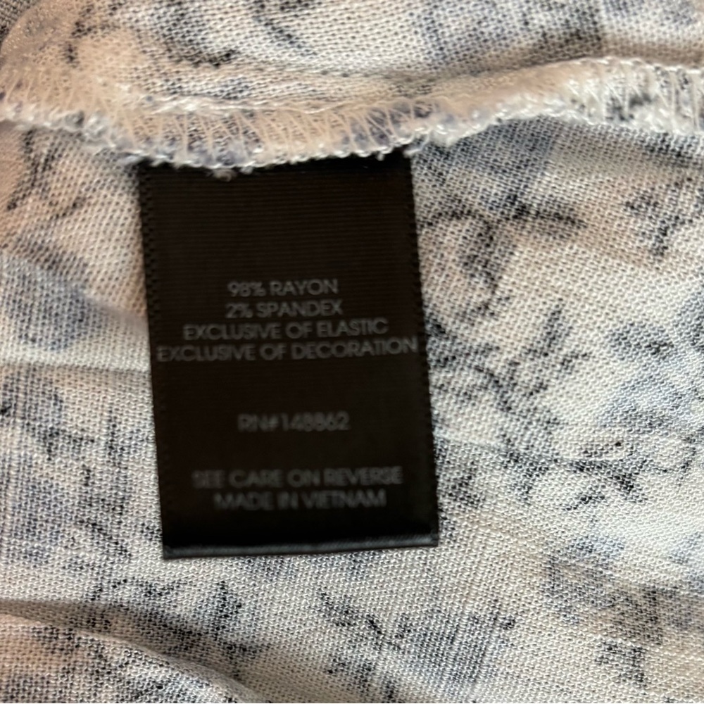 Torrid Blue Floral Blouse - Picture 6 of 8